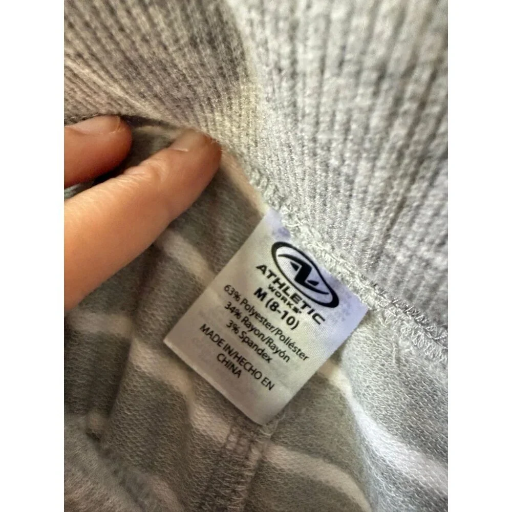 Athletic works women’s size 8/10 gray & white shorts - Picture 4 of 7